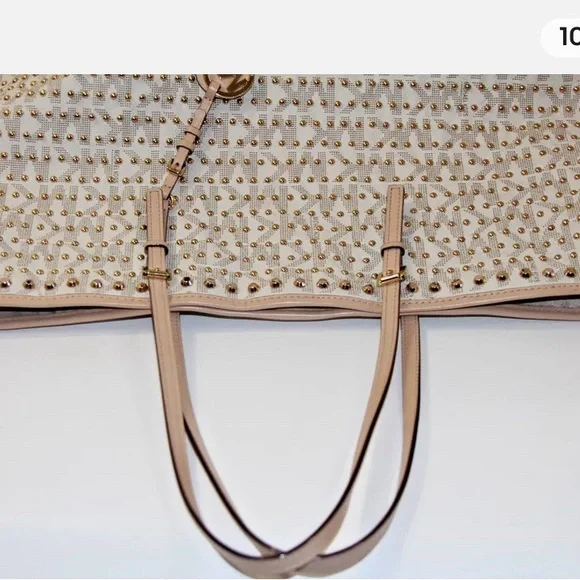 Michael Kors Monogram Signature Vanilla Studded Large Travel Tote - Picture 4 of 8